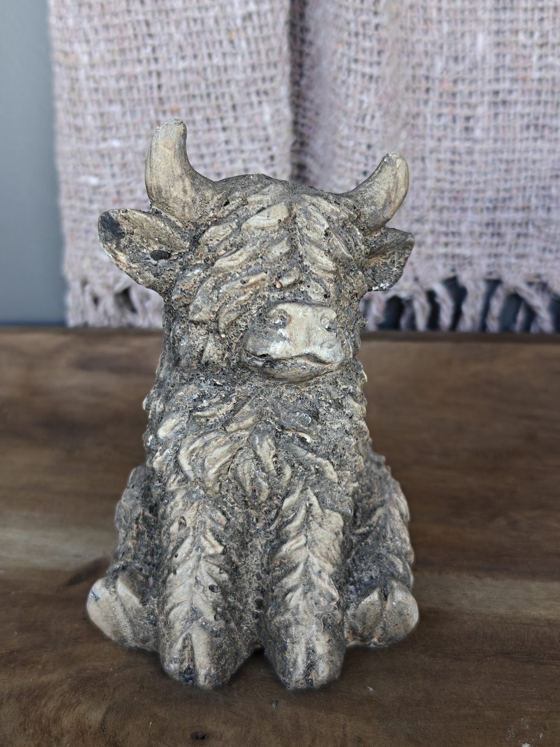 Hooglander zittend Countryfield Polystone - diverse formaten - Afbeelding 3